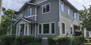 3/2.5 condo in DuPont across from Powderworks Park! Gallery 1