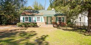 Charming 4-Bedroom Home in Victory Manor – Prime Savannah Location! Gallery 1