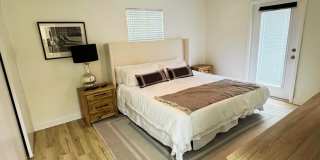 300 NE 7th Street Gallery 8