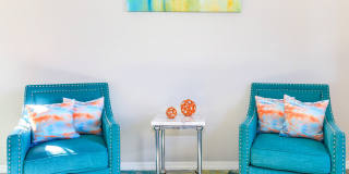 The Palisades Gallery 19