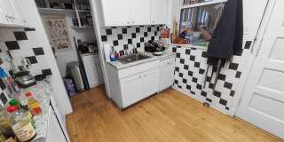 Large 3-bed/1-bath Apartment in the Heart of Rogers Park! Gallery 18