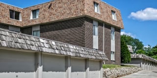 Chateau Bellevue Gallery 22