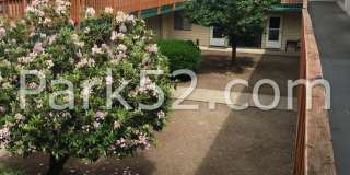 Lower Level 2 Bedroom 1 Bathroom Apartment in Tacoma Gallery 1
