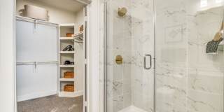 Aura Avant Gallery 5