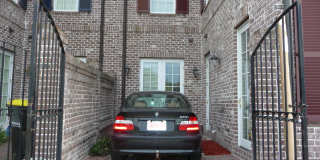 407 East Hull Street Gallery 6