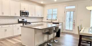 10211 Glenmere Creek Circle Gallery 1