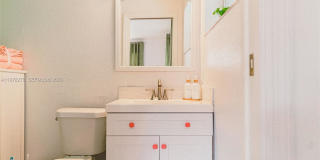 809 Southeast 14th Drive Gallery 10