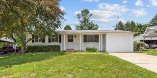 Spacious 3-Bedroom Home in Desirable Maryland Heights Gallery 1