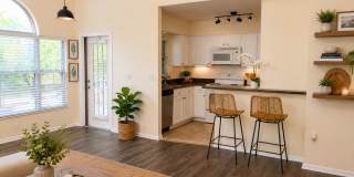 Beautiful 2/2 Condo x Rent close to Airport and Downtown Orlando! Gallery 5