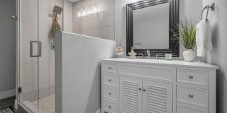 110 CARLYLE CIRCLE Gallery 41