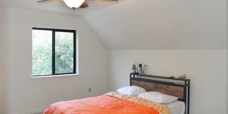 Contemporary duplex with first floor primary Gallery 16