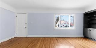 876 Eloise Drive Gallery 5