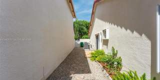 10635 NW 54th St Gallery 32