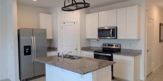 373 SE Sea Hunt Way Gallery 2