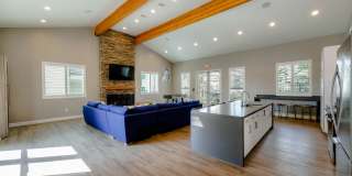 University Plaza Gallery 27