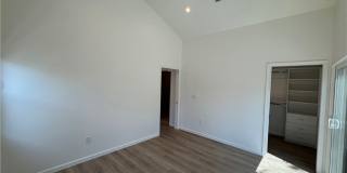 5032 Serrania Avenue Gallery 14