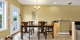 Townhome Style Condo with Parking Gallery 8