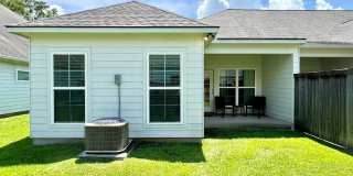 Elegant Townhouse in StoneLake Village – Stylish 3BR/2BA with Garage & Patio Gallery 22