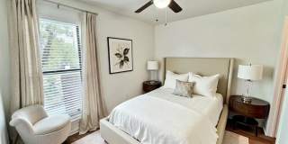 Move-In Ready Townhome with Thoughtful Multi-Level Design And NEW Flooring! Gallery 4