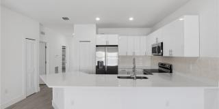 723 Ivan Avenue S Gallery 15