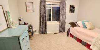Spacious Five Bedroom Home! Gallery 14