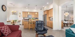 7295 E SUNSET SKY Circle Gallery 2