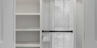 690 Pelzer Drive Gallery 44