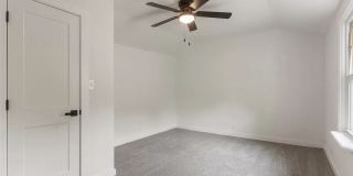 1911 West Easton Court Gallery 9