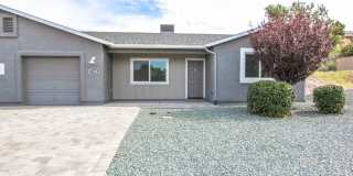 Prescott Valley 3 Bedroom Duplex Gallery 1