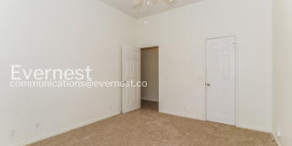 709 West 35th Street Gallery 10