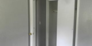 3 Bedroom with easy access to freeway, downtown Grandview Gallery 1