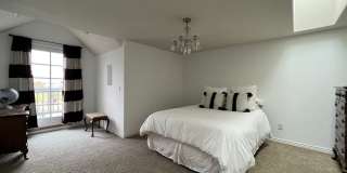 BEAUTIFUL 3 Bed 3.5 Bath Townhome in Dakota Ridge Village in North Boulder Gallery 12