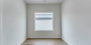 Beautiful Five Bedroom, Two Bathroom Gallery 10