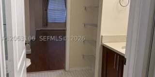 1333 SW 4th Ct Gallery 11