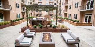 The Boulevard Gallery 18