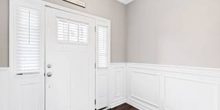 Modern Elegance in Brightleaf: 3-Bedroom Townhouse with Amenities Galore Gallery 9