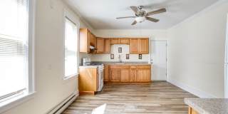 OR BEST OFFER **SPACIOUS FIRST FLOOR 2 BEDROOM WITH WASHER/DRYER SEPARATE DINING ROOM Gallery 6