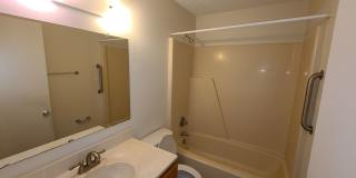 1 Bedroom 1 Bath Just Over The Bridge From The Ocean! Gallery 6