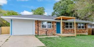 All Utilities Included! - Charming Remodeled 3BR Home Gallery 3