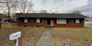 214 Chestnut Street Gallery 1