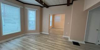 Newly Remodeled 4 Bed House Available Now! Gallery 6