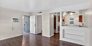 Charming 2BR Apartment in Fresno Gallery 11