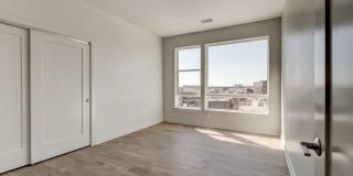 Hamburg Street Gallery 11