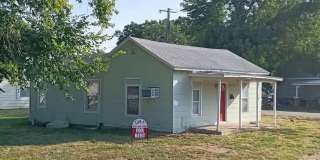 Pet-Friendly 2 BR / 1 BA Single-Family Home – Available for Rent! Gallery 1