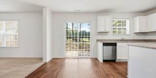 3 Bed 2.5 Bath With Fenced in Yard! Gallery 24