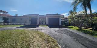 8764 SW 54th Ter Gallery 1