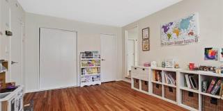97 Hanson Lane Gallery 20