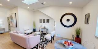 The Jameson Gallery 32