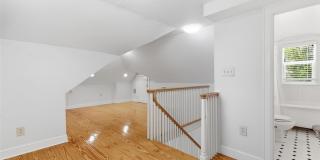 555 18TH AVENUE NE Gallery 22
