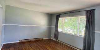 Renovated 2 bed 1 bath duplex near town center Gallery 15